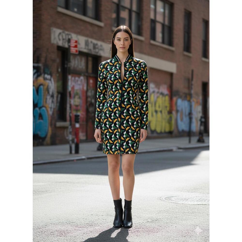 POP FASHION - Geometric Print Zip Front Mini Dress - Size 2/34